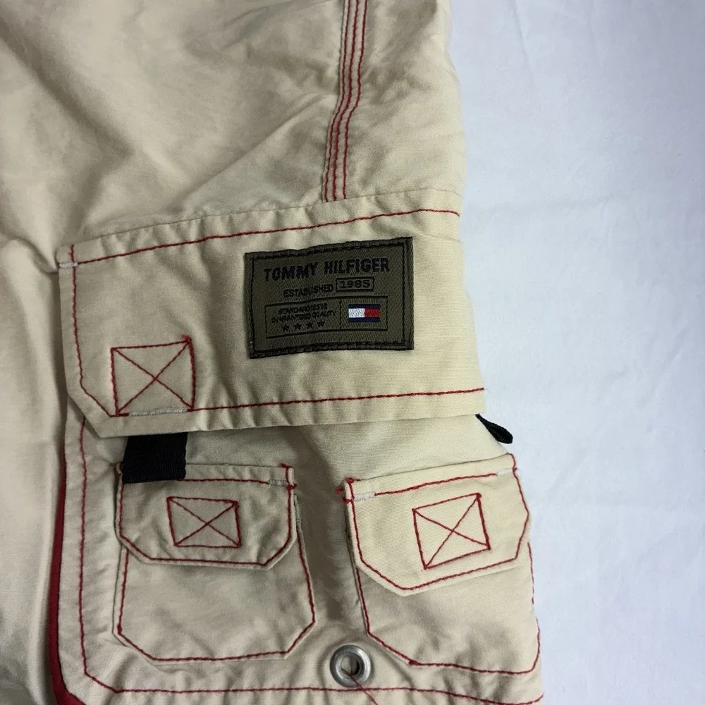 VTG Tommy Hilfiger Mens Swim Trunks, Cream With Red Stitching, Size Large‎